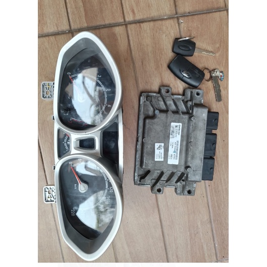 ECU PCM Ford Fiesta 1.6 dan program kunci