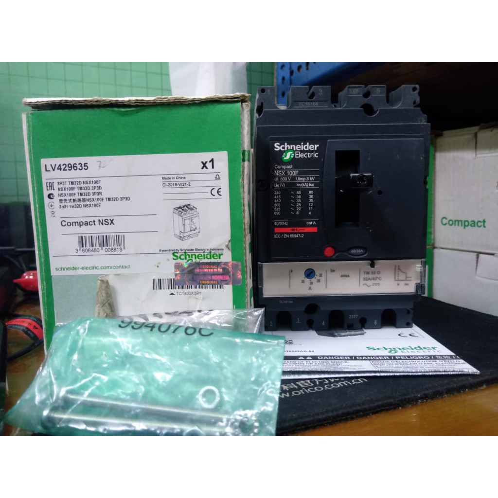 MCCB ComPact NSX LV429635 NSX100F SCHNEIDER