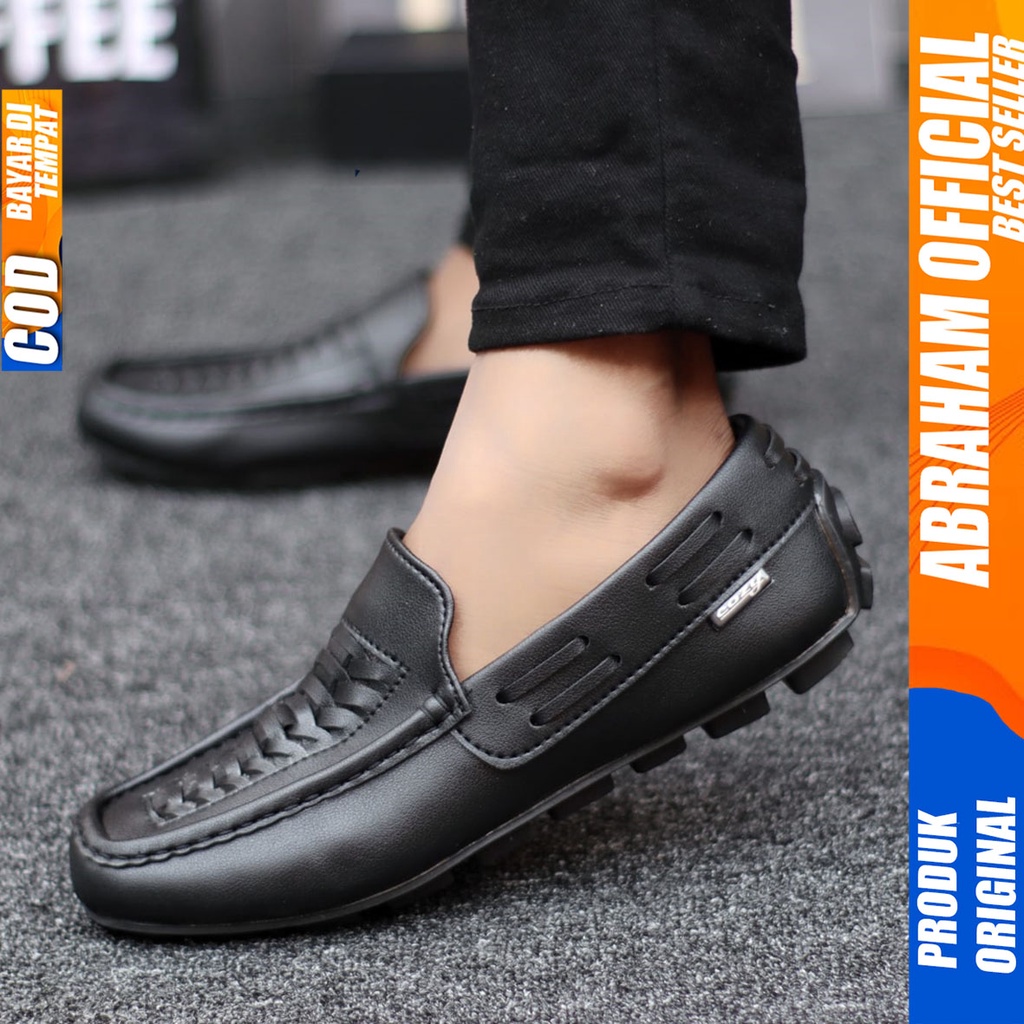 Sepatu Slip On Casual Anti Slip Kerja Santai Hitam Pria Abraham Morits