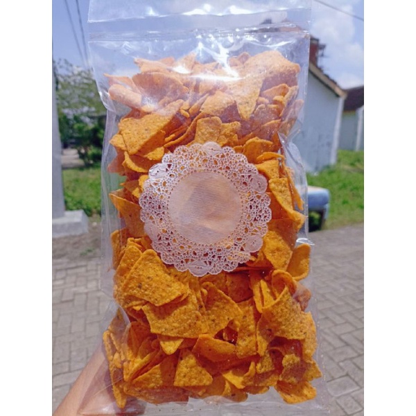 

Tortilla Chips 250g Ratu Nyemil - Snack Camilan Murah