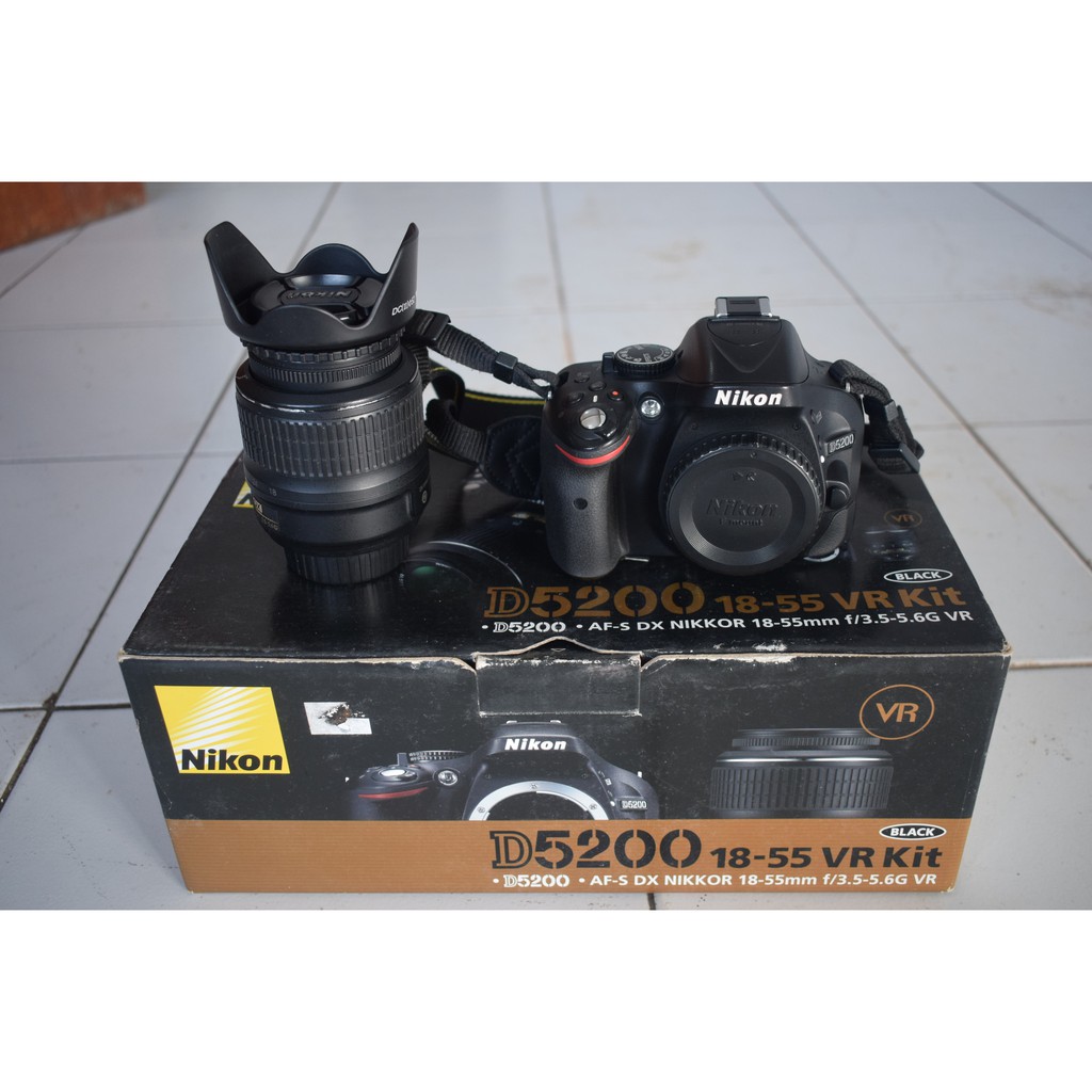 NIKON D5200 BODY ONLY