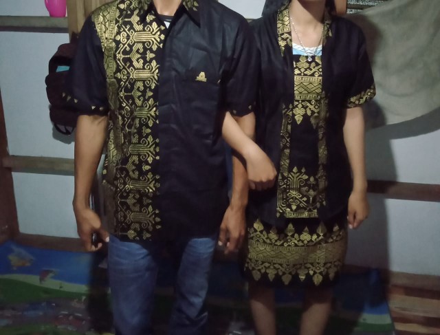 Couple Natal Rnb Sett Batik Pasangan Grosir Batik Sarimbit Murah Kebaya Pendek Prada Jarum