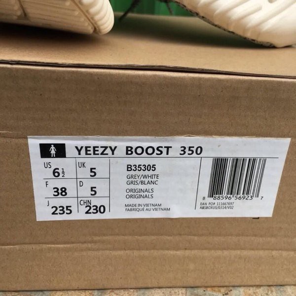 SEPATU ADIDAS YEEZY BOOST OREO TURTLE DOVE