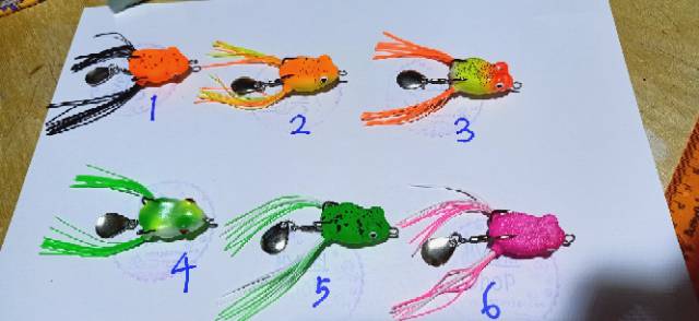 Frog kodok Fugu Oncak 3cm plus spinner