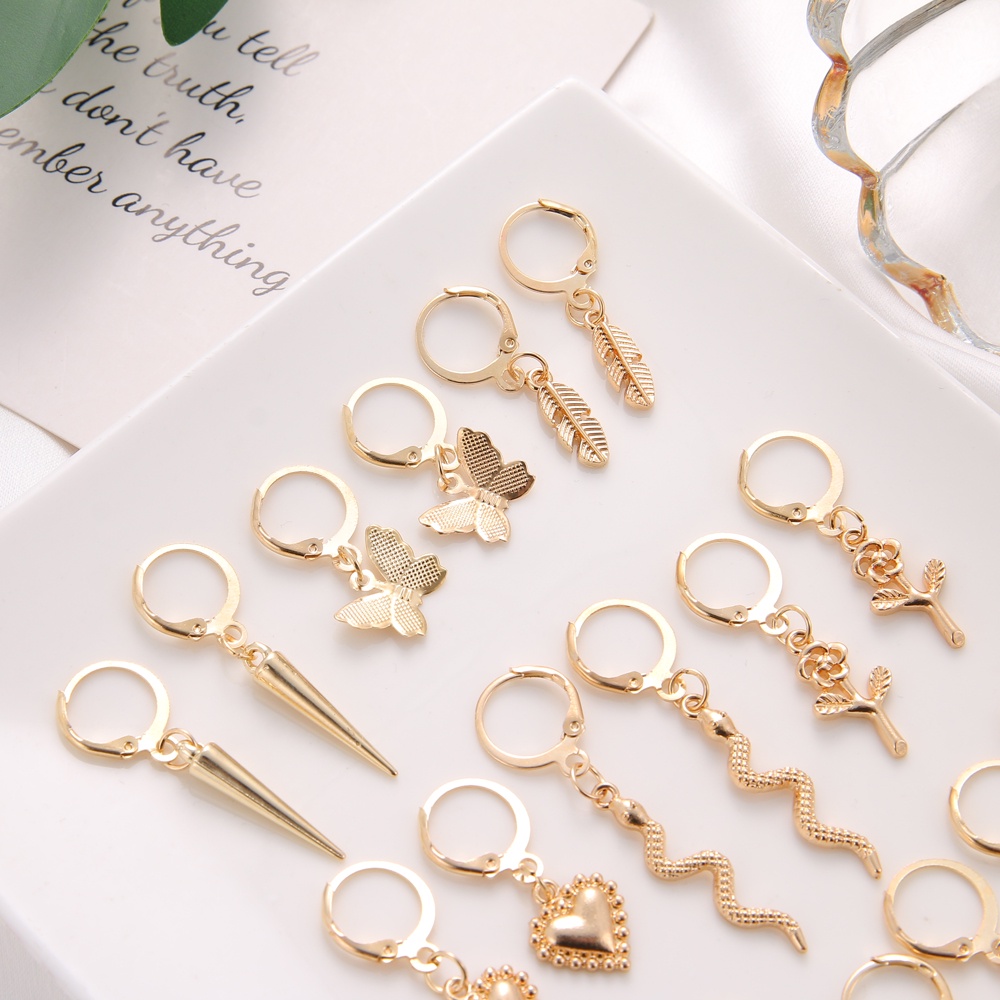 18pcs / Set Anting Tusuk Desain Kupu-Kupu / Bunga / Geometri Bahan Metal Warna Gold Untuk Wanita