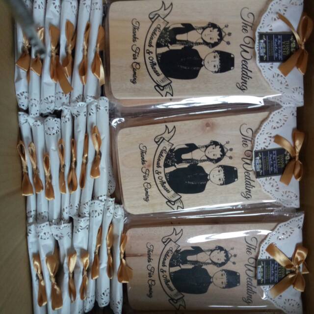 

Souvenir telenan ukuran 12x22