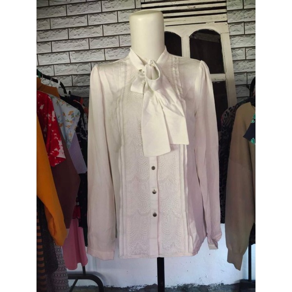 blouse korea putih