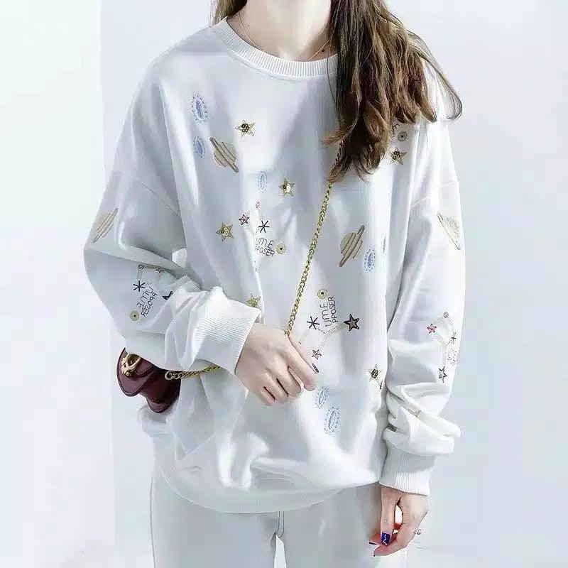 Crewneck Galaxy star sweater oblong wanita - One Size Fit To L