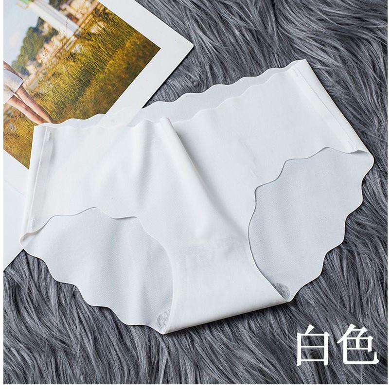 CELANA DALAM WANITA PREMIUM QUALITY SEAMLESS Celana Dalam Wanita Motif Bunga CD Push Up-M-41 putih