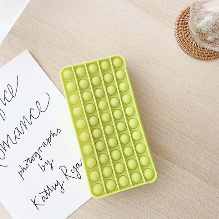 

Hadir Kotak Pensil Pop It Warna Pelangi Import Hemat