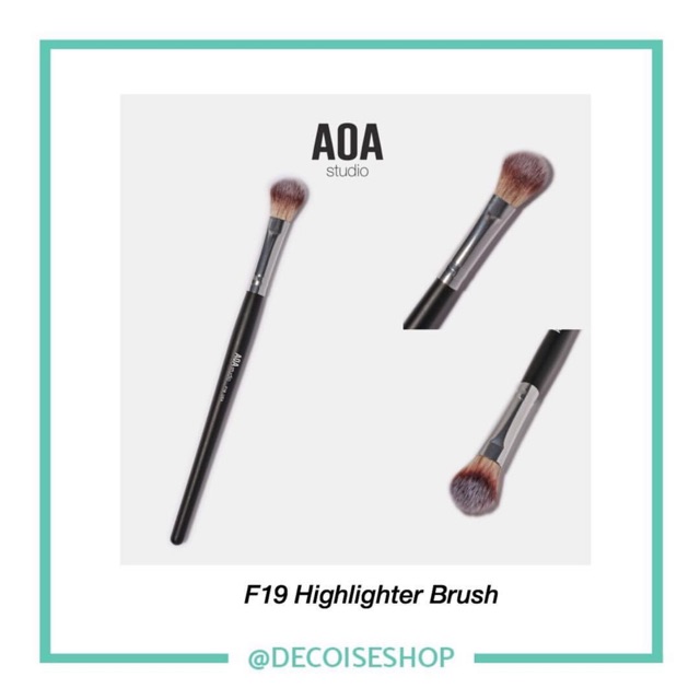 AOA Studio Highlighter Brush