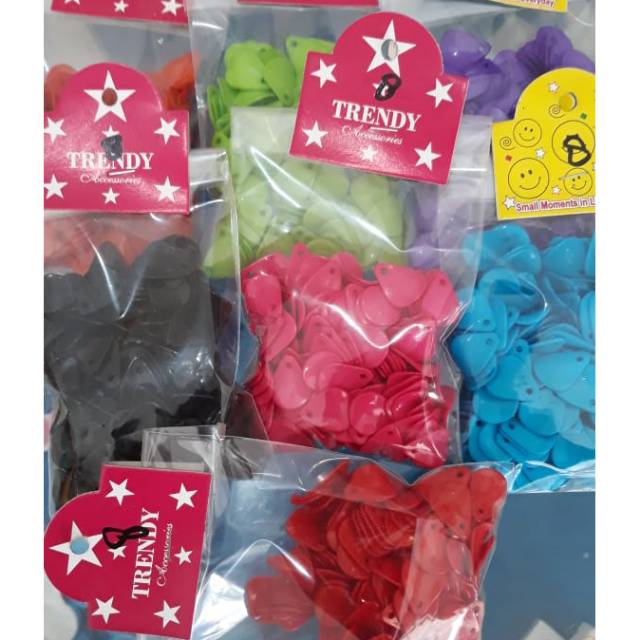 Kelopak bunga akrilik