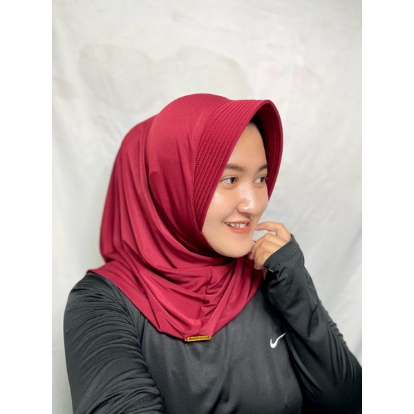 BERGO SPORT by @lenygalery-Maroon