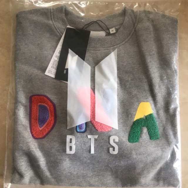 [ready stock] OFFICIAL SWEATER DNA HOUSE OF BTS (abu2)