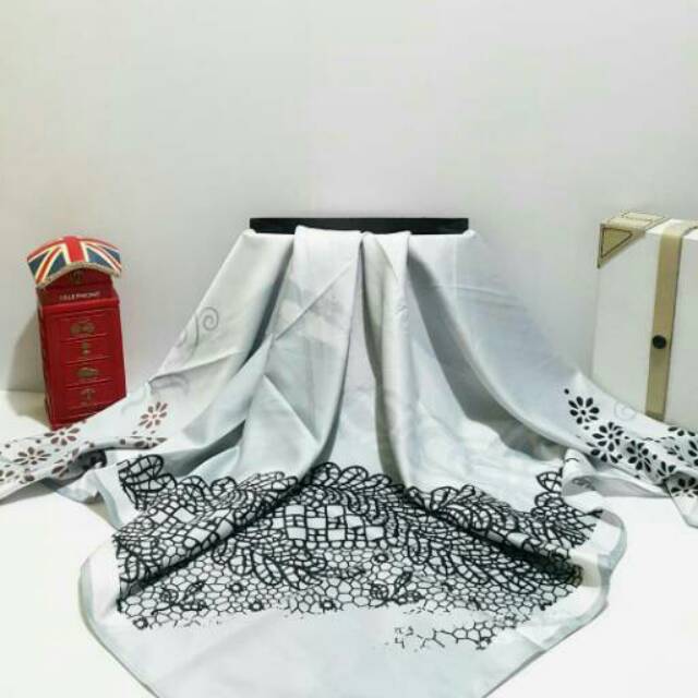 Hijab Segiempat maksmara premium motif abu
