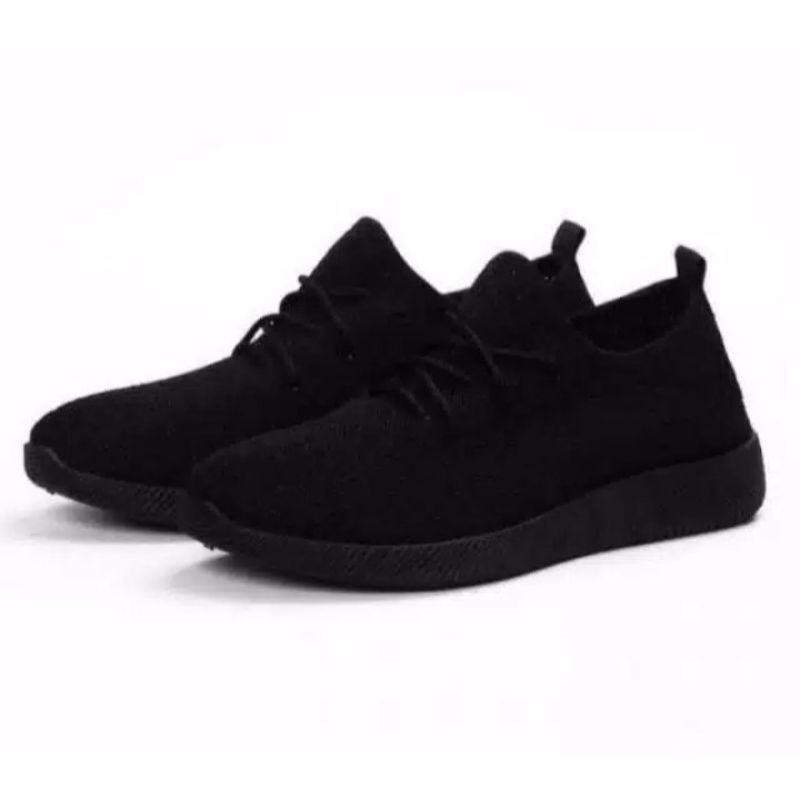 Sepatu yezy hitam polos/Sepatu Sneaker pria/full black