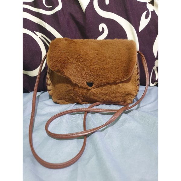 Tas slempang kulit kanguru asli