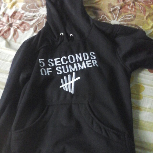 Custom Bordir Jaket Hoodie Jumper Zipper bisa satuan Custom Bordir Jaket Hoodie Jumper Zipper bisa satuan