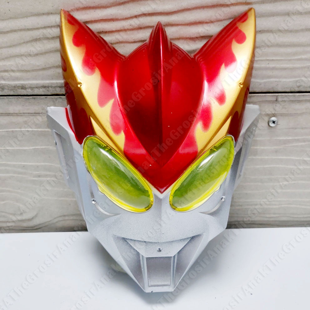 Topeng Ultraman R/B LED Superhero Cosplay Mask Bisa Menyala