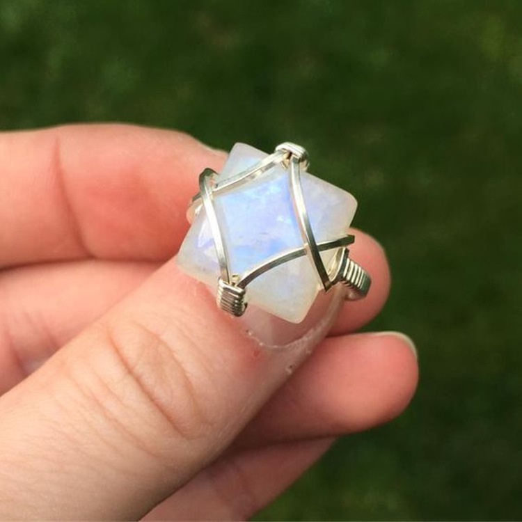 Cincin Opal Putih Gaya Eropa Dan Amerika Untuk Wanita