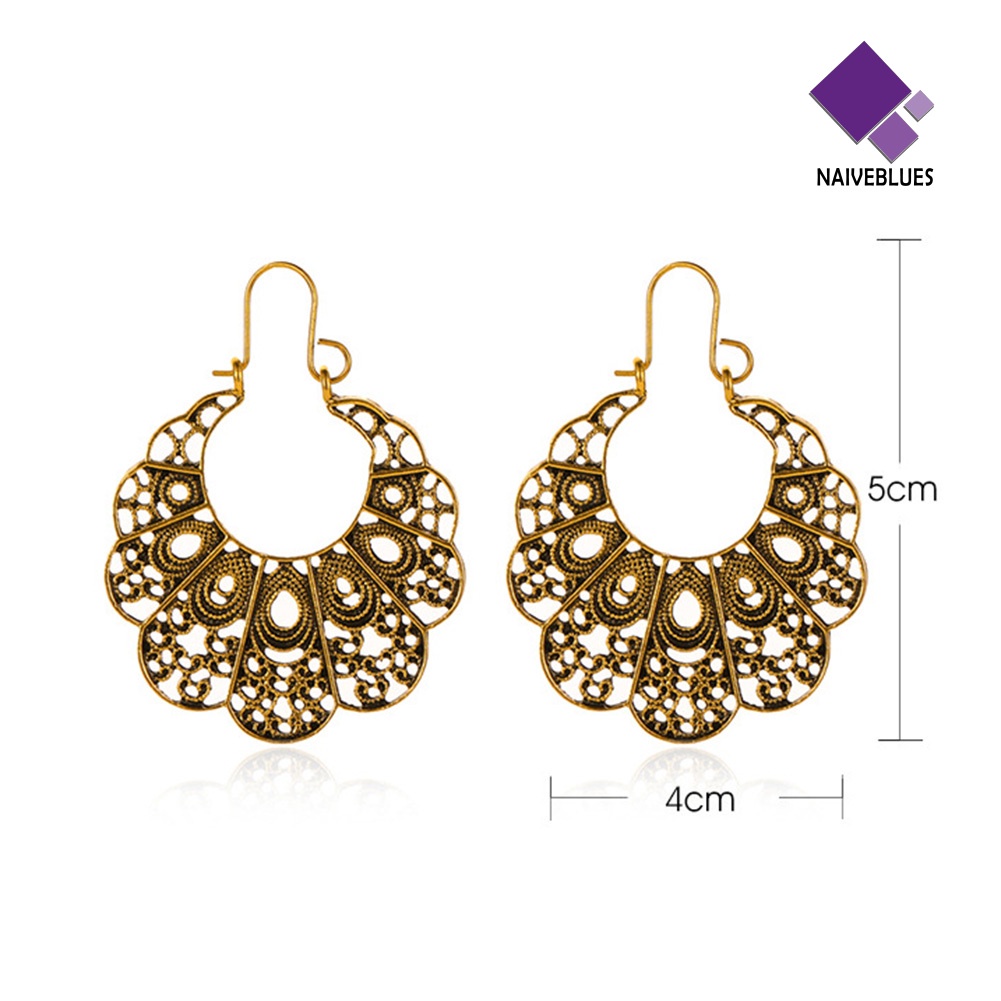 Anting Hoop Geometris Bentuk Bunga Hollow Out Gaya Vintage Untuk Wanita