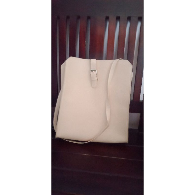 Preloved tas selempang usupso