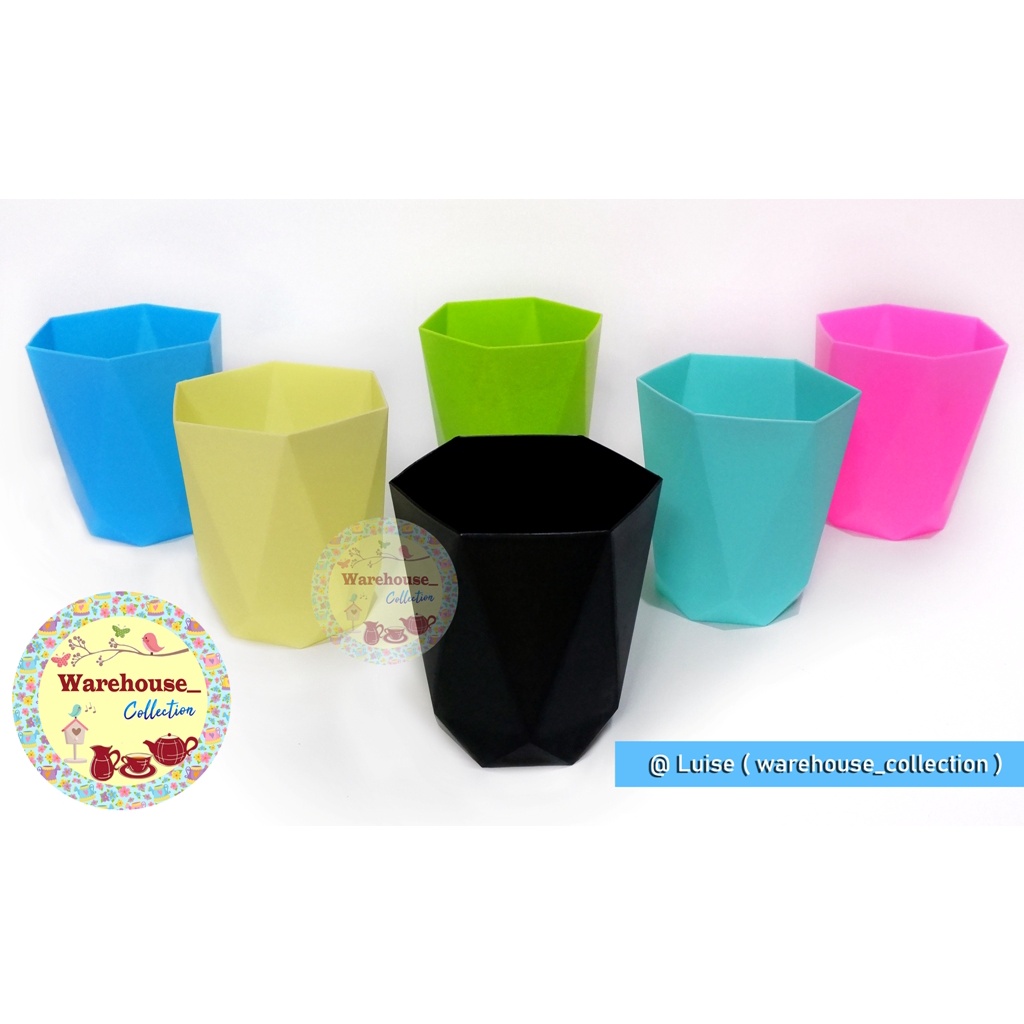 

TEMPAT PENSIL ATK / POT BUNGA / VAS BUNGA / TEMPAT PENSIL SERBAGUNA ZELDA 1840