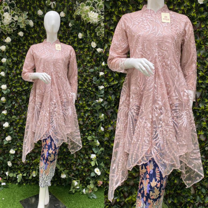 Kebaya Wisuda / Kebaya Brukat / Kebaya Modern / Kebaya Pesta / Kebaya / Kebaya Mewah / Kebaya Busui-Rose gold