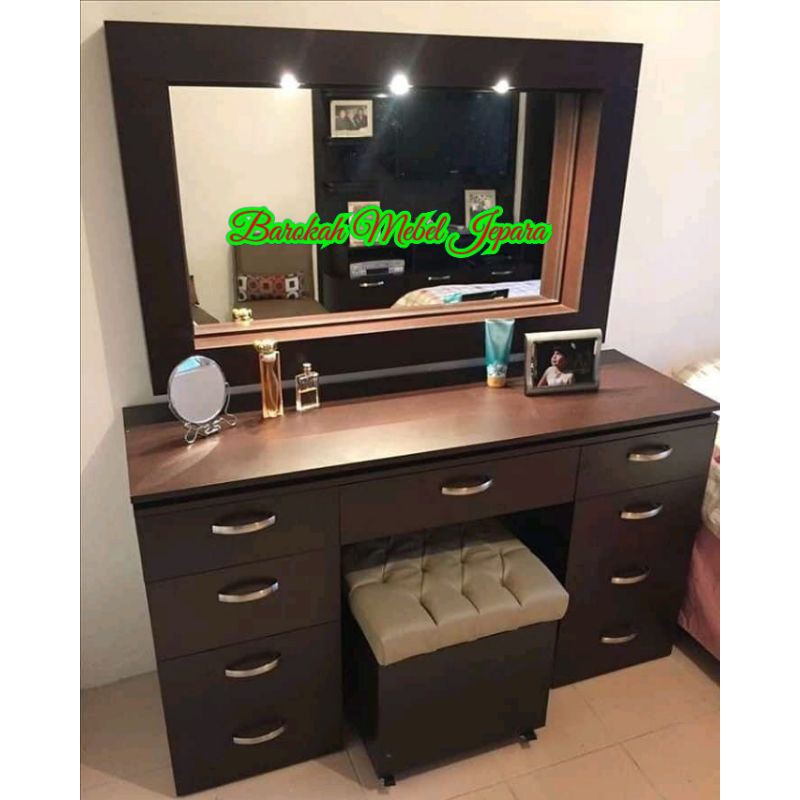 Meja Rias Jati Minimalis Jepara / Tolet Jati Jepara / Meja rias Jepara