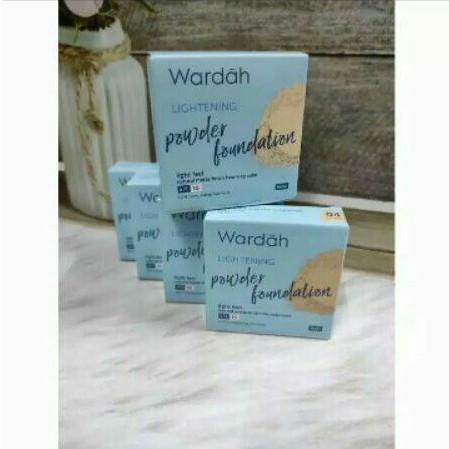 Wardah Lightening Refill Powder Foundation Light feel 12gr