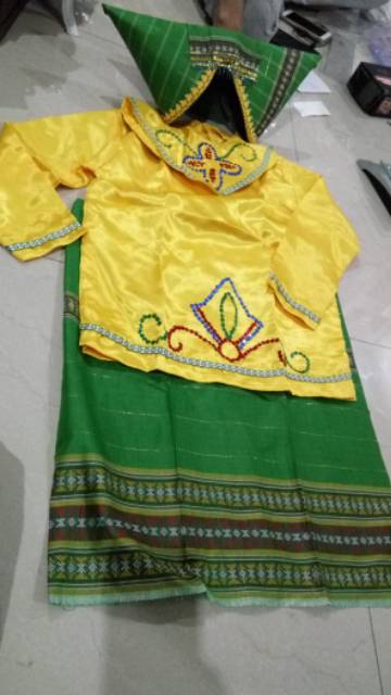 Baju adat minang sd