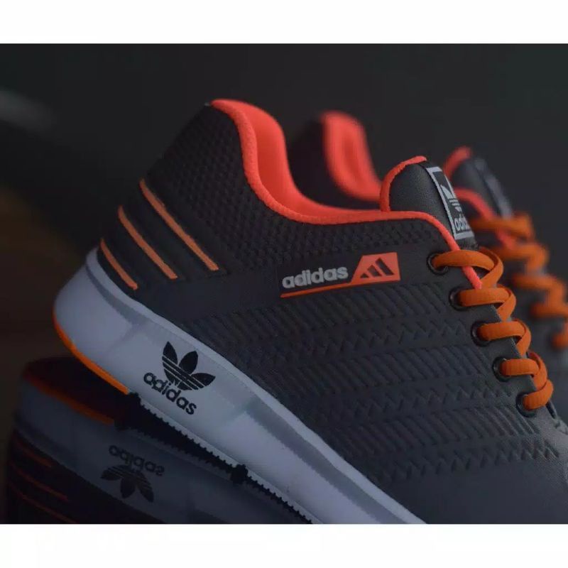 Upgrade - Sepatu Pria Wanita Logo Timbul Emboss - Sepatu line sneakers olahraga - sepatu sekolah-5