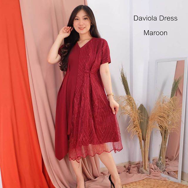 D747 - Daviola Dress