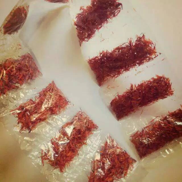 

SAFFRON LOKAL KASUMBA TURATE, KASUMBA OGI HERBAL CAMPAK, CACAR