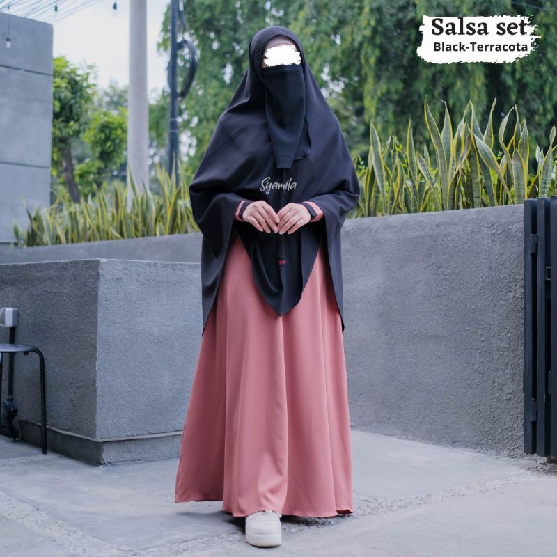 Salsa Set by Syamila Gallery