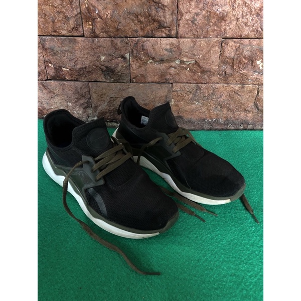 SEPATU REEBOK ORIGINAL