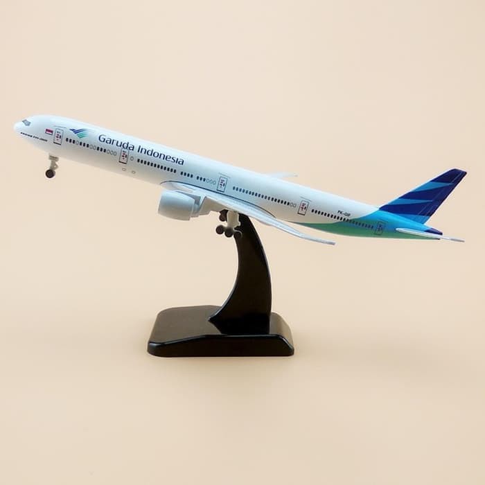Miniatur Diecast Pesawat Garuda Indonesia Boeing B777-300ER Medium