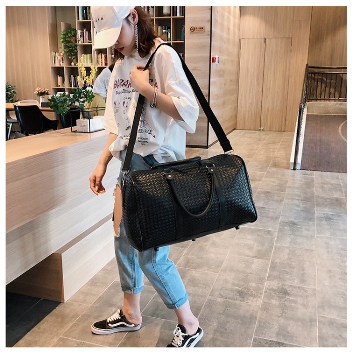 Tas Selempang Messenger Kulit Botega Gym Bag Tas Travel Pria Wanita