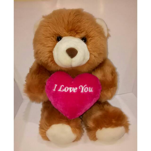 Boneka beruang love