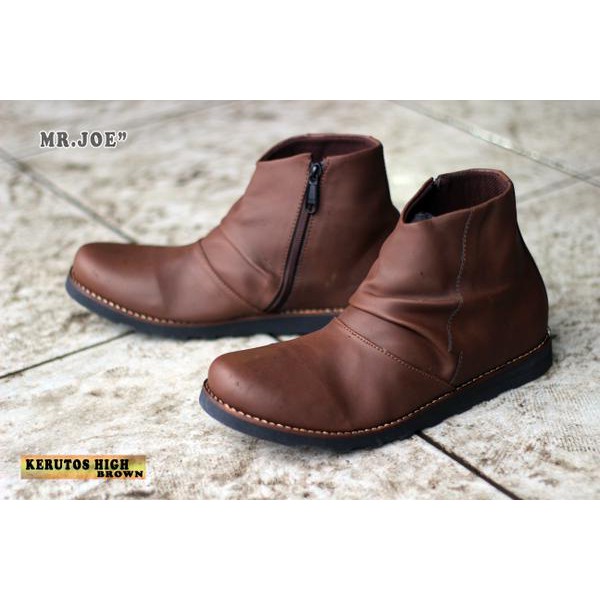 MR JOE KERUTOS HIGH BROWN