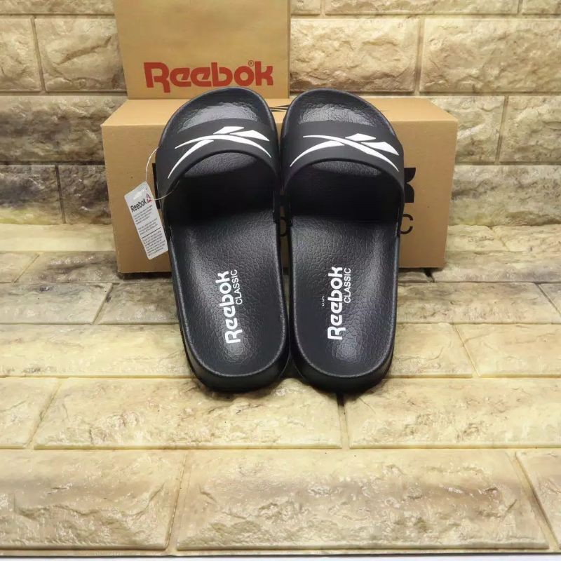 

SANDAL REEBOK Free paper bag+box