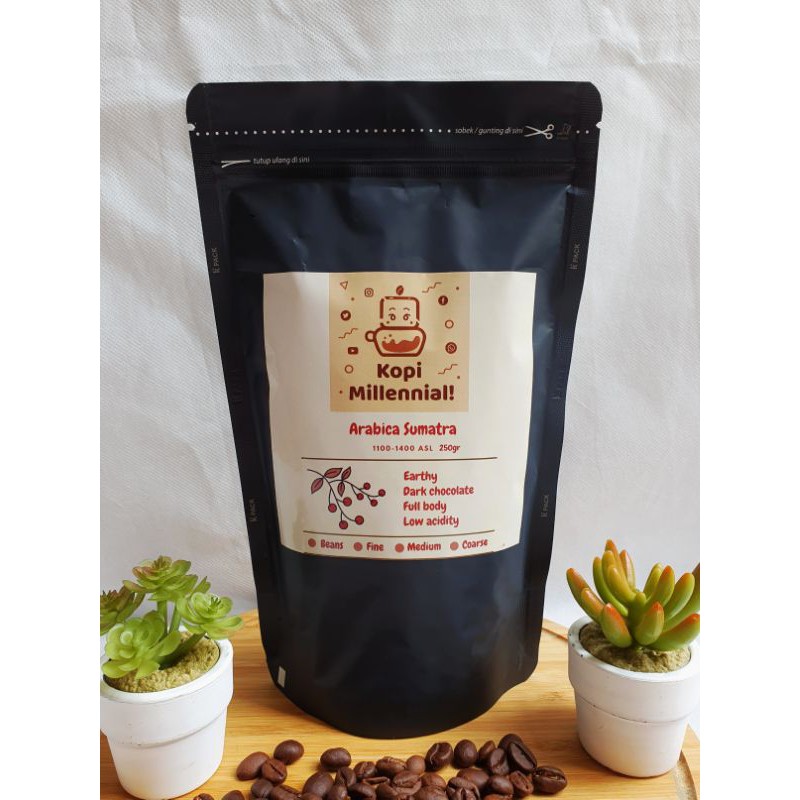 

Kopi Arabica Sumatera bubuk 250 gram.