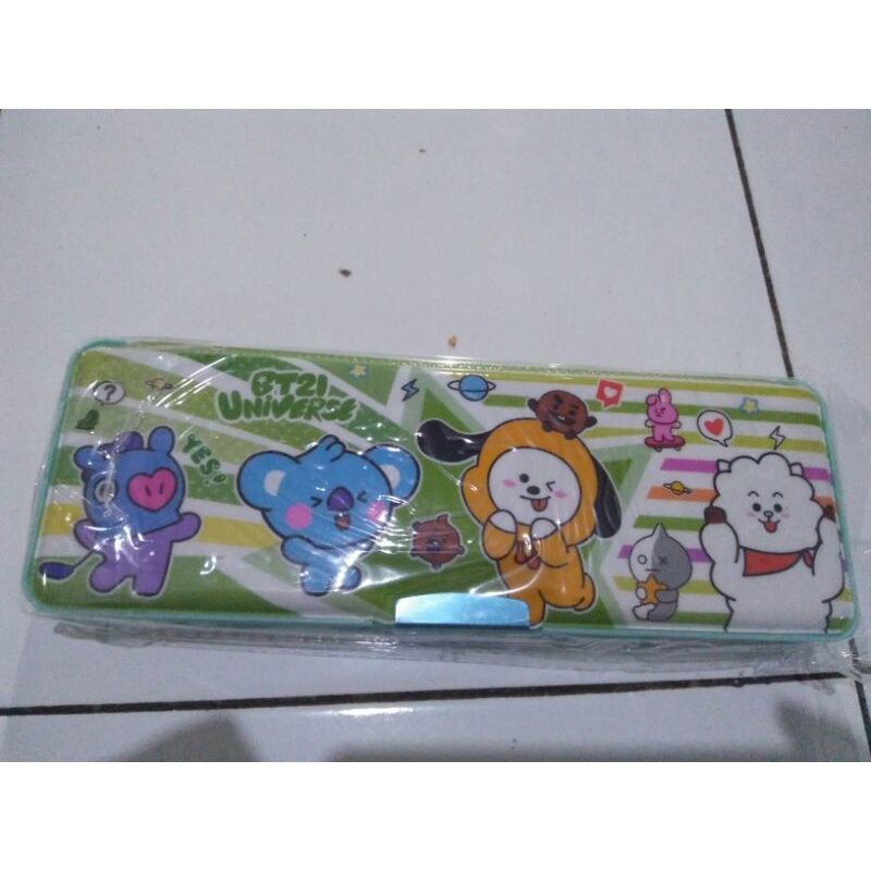 

Tempat Pensil Karakter