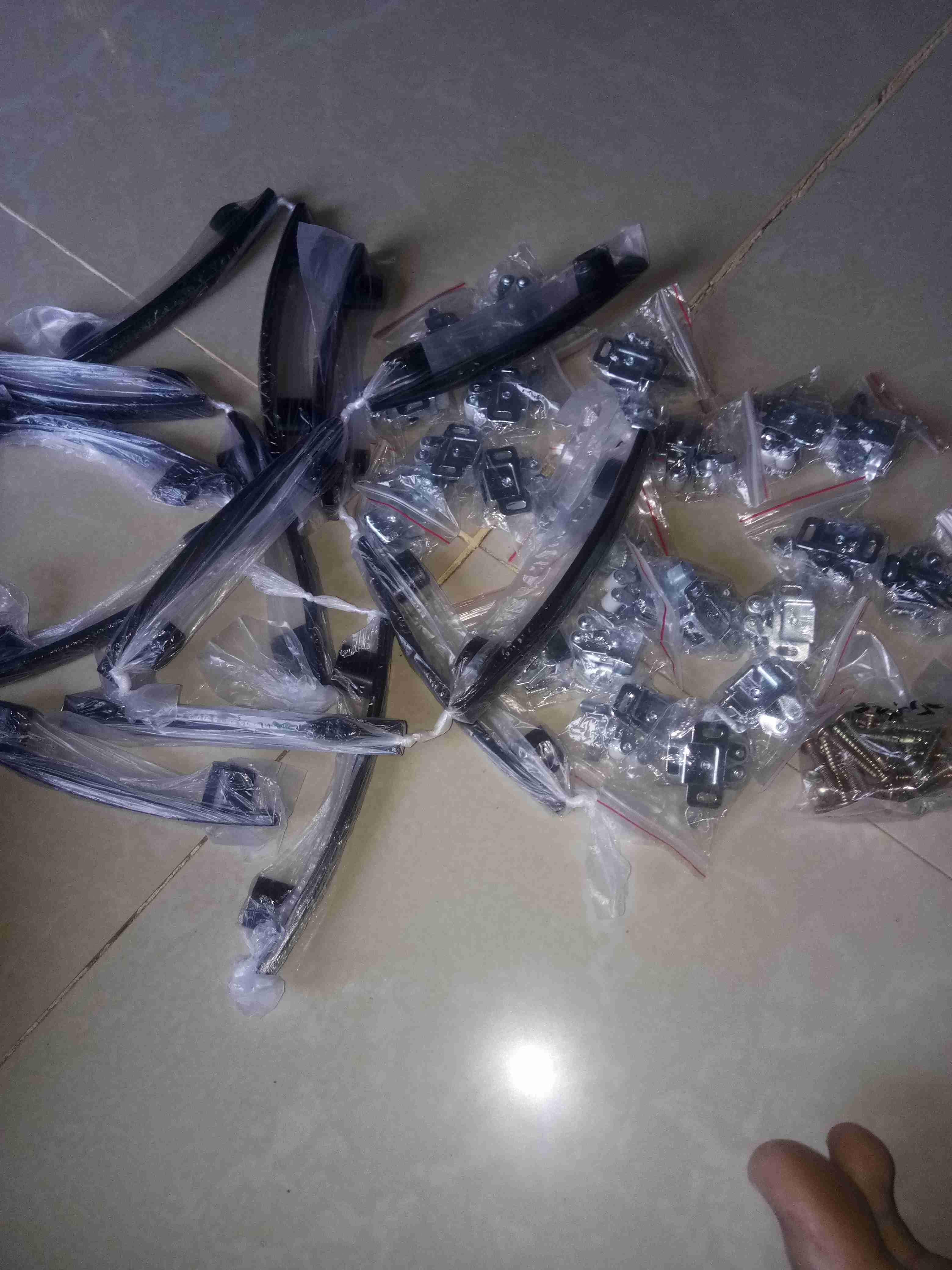 Tik Tak Lemari Nikel / Grendel Jepit.1lusin Isi 12pcs