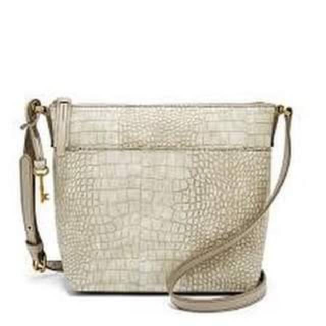 Tas selempang merk Fossil