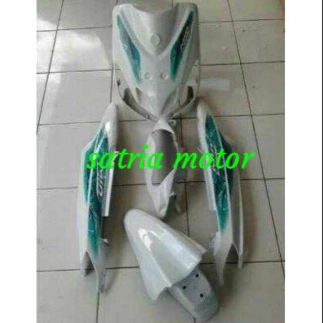 full body halus mio smile putih