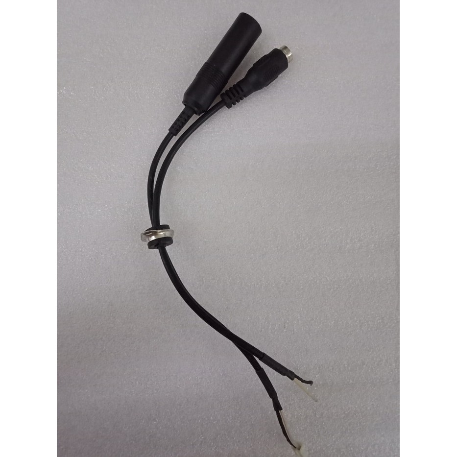 Soket antena tv dan radio universal