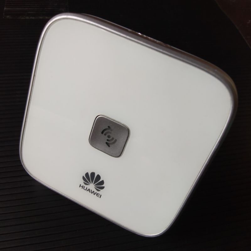 Huawei WS322 wifi range extender bekas