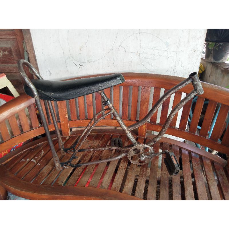 Frame Sepeda Lowrider Lady Merk Benny