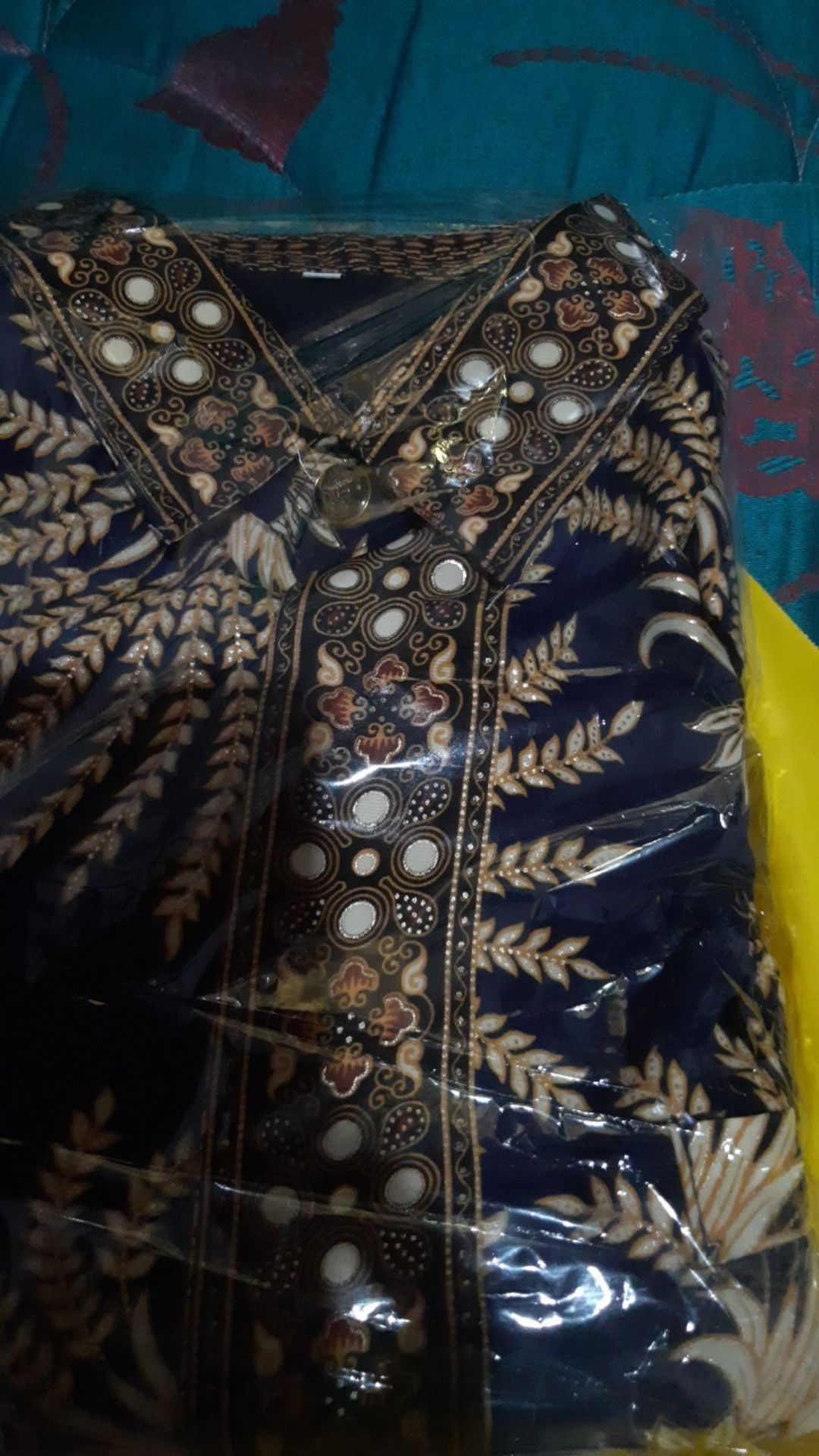 Kemeja Batik  Pria Semi Sutra Premium